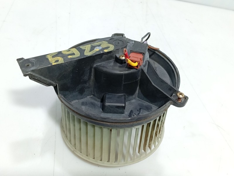 Recambio de ventilador calefaccion para peugeot 205 furgoneta/hatchback 1.8 d referencia OEM IAM   
