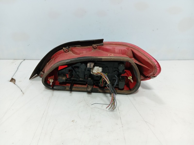 Recambio de piloto trasero izquierdo para peugeot 406 (8b) 2.0 hdi 90 referencia OEM IAM   