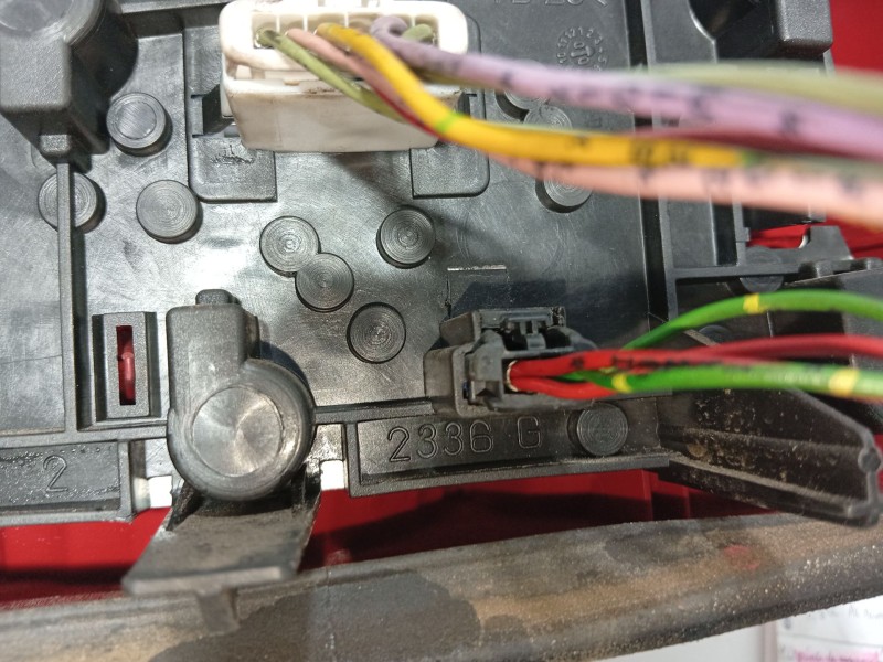 Recambio de piloto trasero izquierdo para peugeot 406 (8b) 2.0 hdi 90 referencia OEM IAM   