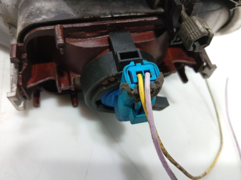 Recambio de piloto delantero izquierdo para peugeot 406 (8b) 2.0 hdi 90 referencia OEM IAM   