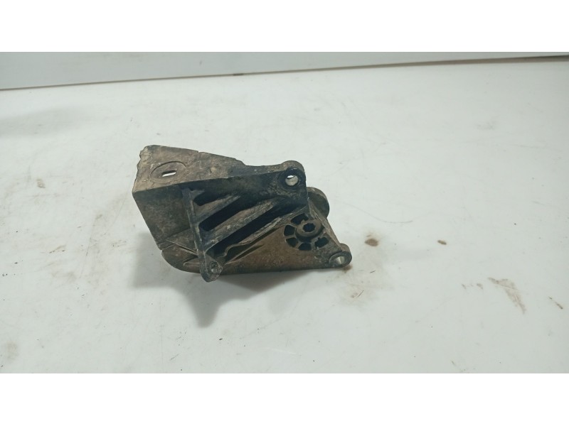 Recambio de soporte para peugeot 307 sw (3h) 1.6 hdi 110 referencia OEM IAM 6580WC  