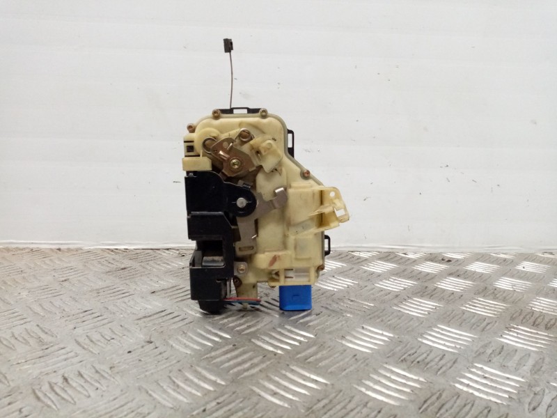 Recambio de cerradura puerta delantera izquierda para seat ibiza (6l1) referencia OEM IAM 3B1837015AM  