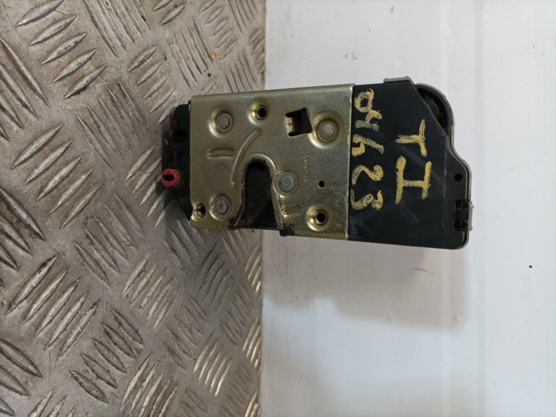 Recambio de cerradura puerta trasera izquierda para peugeot 307 (s1) xr referencia OEM IAM   