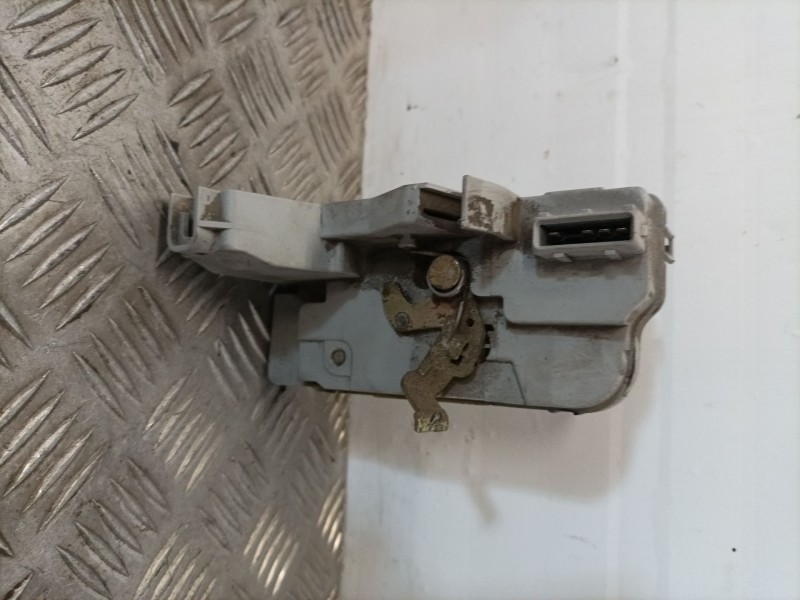 Recambio de cerradura puerta trasera izquierda para peugeot 307 (s1) xr referencia OEM IAM   