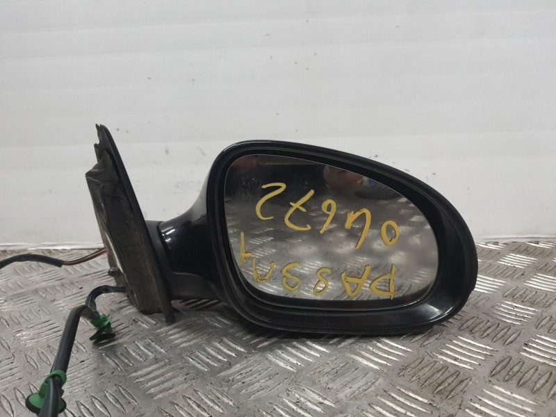 Recambio de retrovisor derecho para volkswagen passat berlina (3c2) referencia OEM IAM 3C1857508DM  