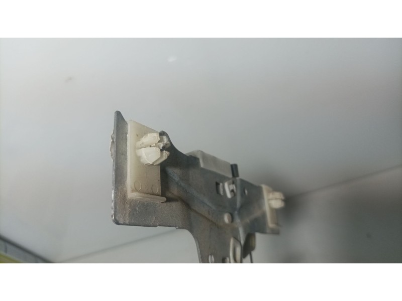 Recambio de elevalunas delantero derecho para peugeot 207/207+ (wa_, wc_) 1.4 referencia OEM IAM 9222X0  