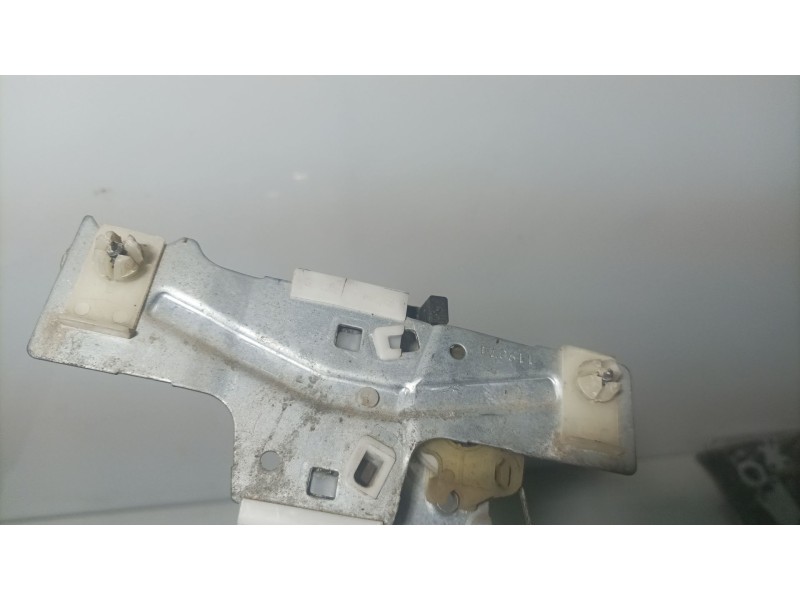 Recambio de elevalunas delantero derecho para peugeot 207/207+ (wa_, wc_) 1.4 referencia OEM IAM 9222X0  