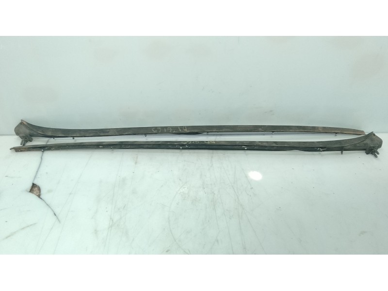 Recambio de moldura para volkswagen golf v (1k1) 1.9 tdi referencia OEM IAM   