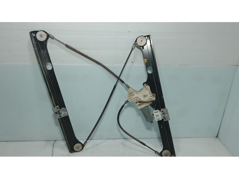 Recambio de elevalunas delantero derecho para mercedes-benz vaneo (w414) furgoneta compacta referencia OEM IAM A4147200246  
