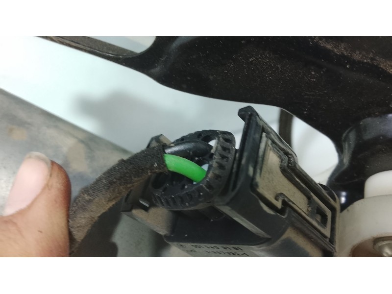Recambio de elevalunas delantero derecho para mercedes-benz vaneo (w414) furgoneta compacta referencia OEM IAM A4147200246  
