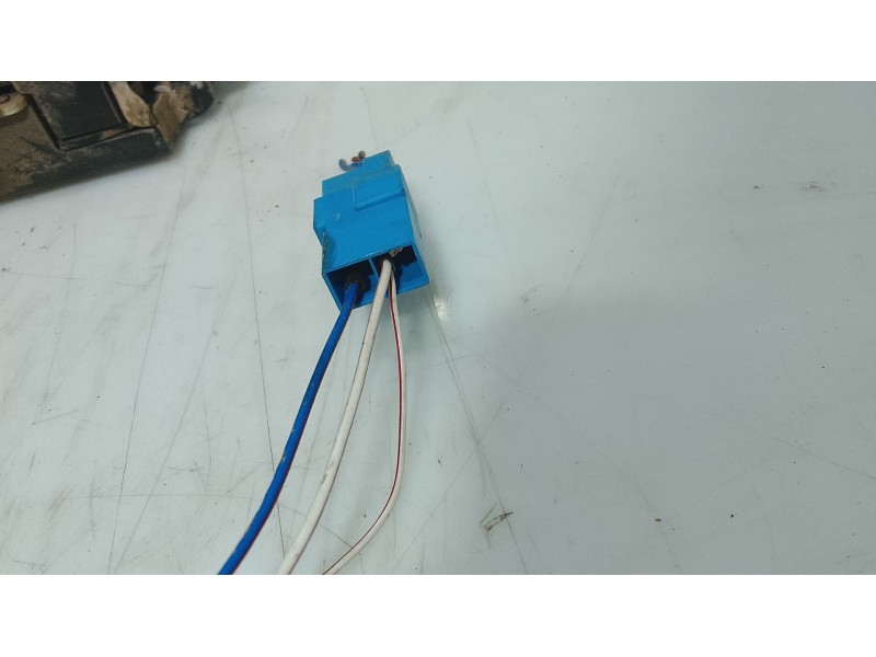 Recambio de cerradura puerta delantera izquierda para mercedes-benz vaneo (w414) furgoneta compacta referencia OEM IAM 414720113