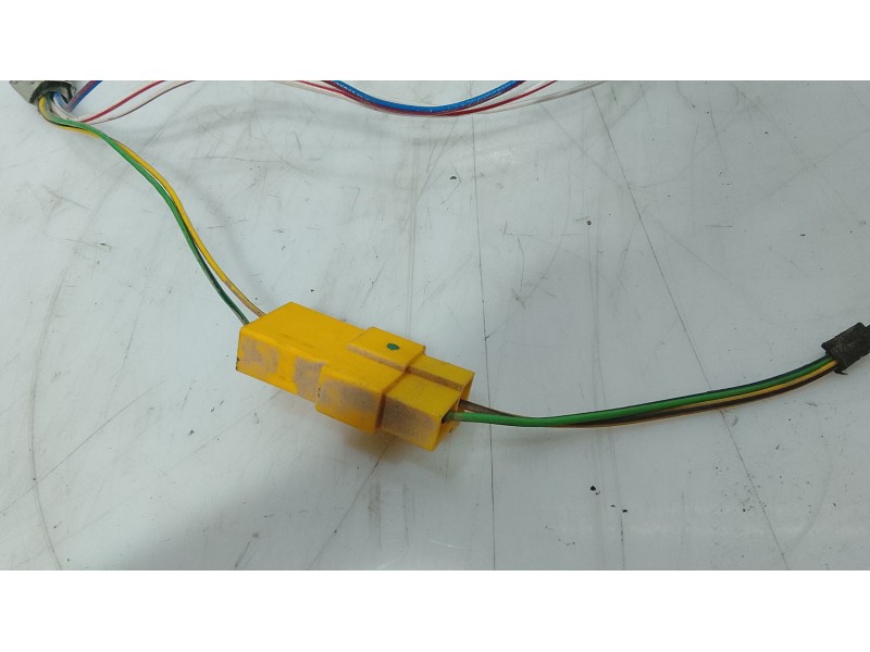 Recambio de cerradura puerta delantera izquierda para mercedes-benz vaneo (w414) furgoneta compacta referencia OEM IAM 414720113
