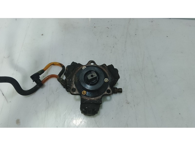 Recambio de bomba inyeccion para mercedes-benz vaneo (w414) furgoneta compacta referencia OEM IAM 611070090180  