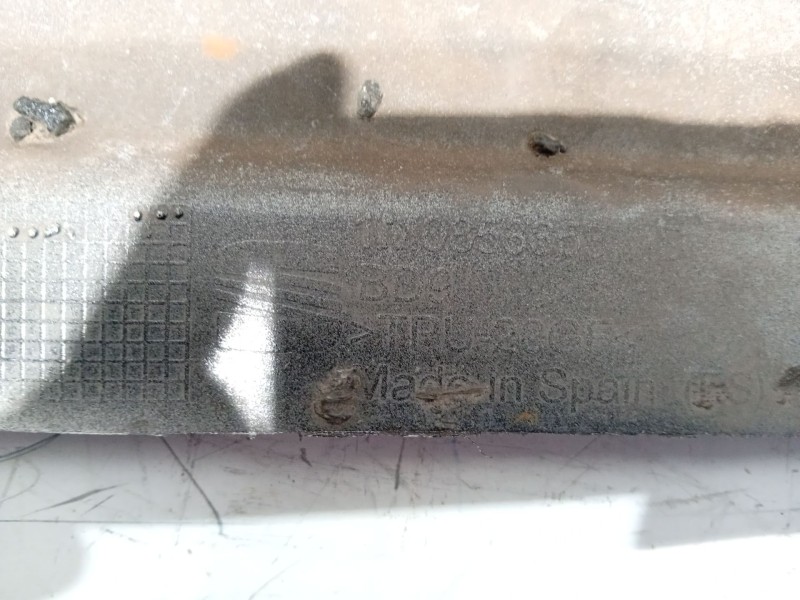 Recambio de moldura para seat leon (1m1) 1.6 16 v referencia OEM IAM   