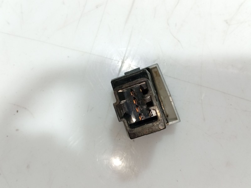 Recambio de interruptor para hyundai santa fé i (sm) 2.0 crdi referencia OEM IAM   