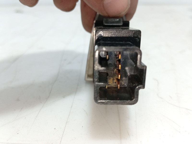 Recambio de interruptor para hyundai santa fé i (sm) 2.0 crdi referencia OEM IAM   