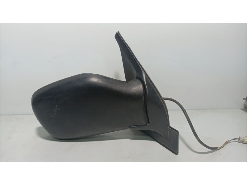 Recambio de retrovisor derecho para nissan serena (c23) 2.0 referencia OEM IAM   