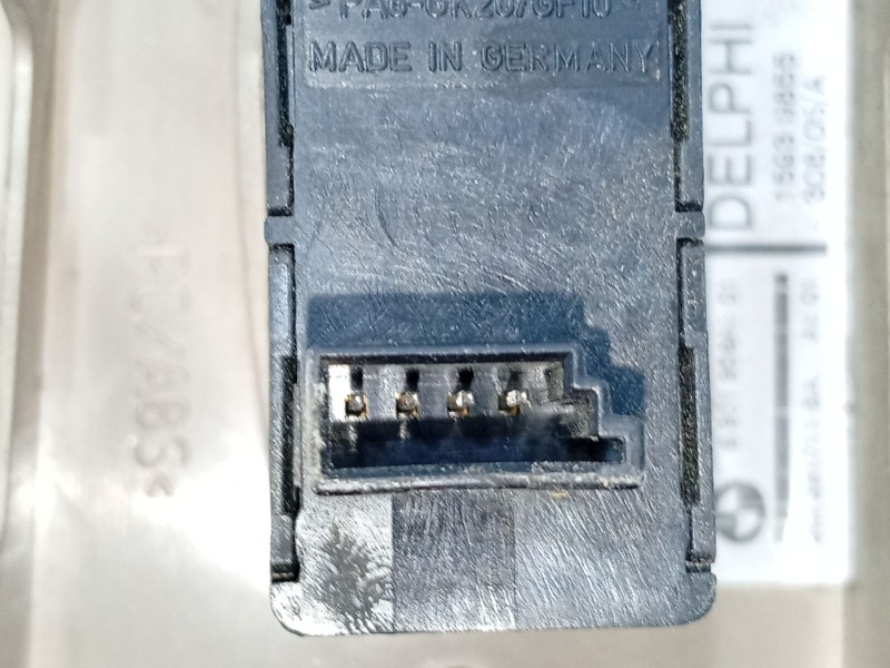 Recambio de mando elevalunas delantero derecho para bmw 5 (e60) 525 d referencia OEM IAM 61316951956  