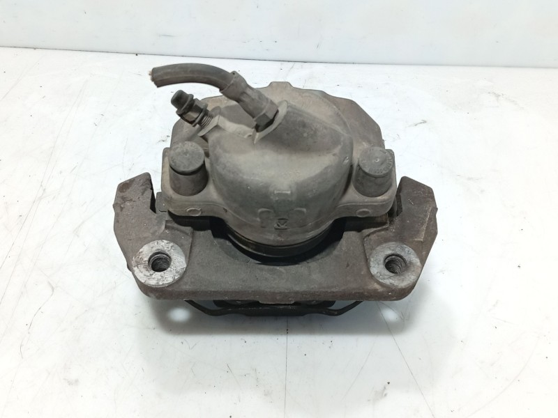 Recambio de pinza freno delantera derecha para bmw 5 (e60) 525 d referencia OEM IAM 34116763024  