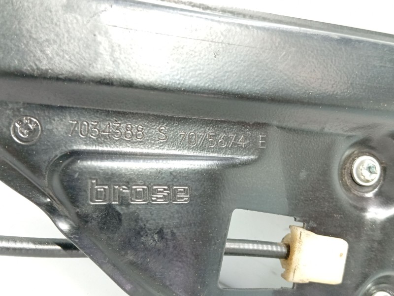 Recambio de elevalunas trasero derecho para bmw 5 (e60) 525 d referencia OEM IAM 51357184746  