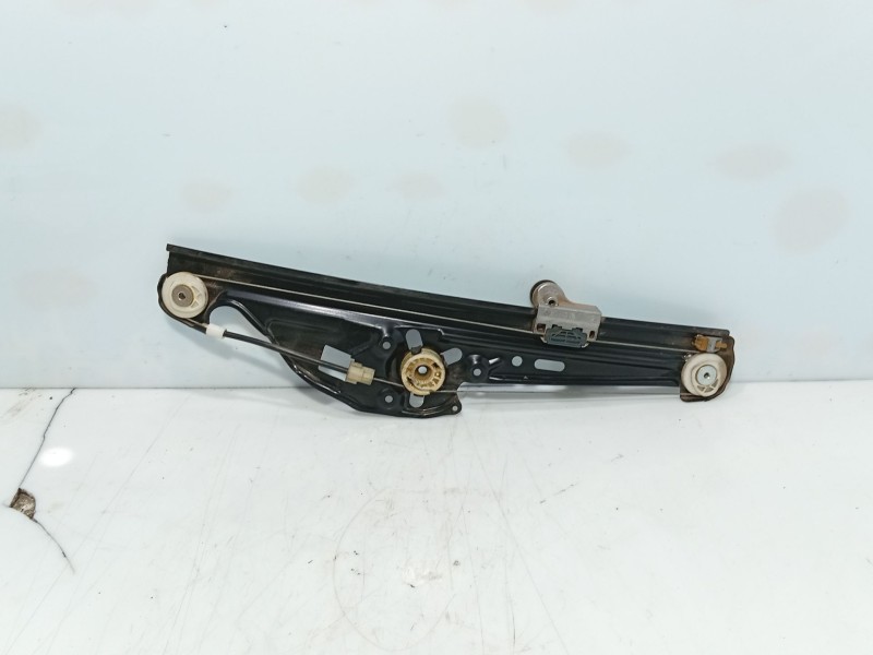 Recambio de elevalunas trasero izquierdo para bmw 5 (e60) 525 d referencia OEM IAM 51357184745  