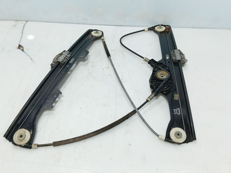 Recambio de elevalunas delantero izquierdo para bmw 5 (e60) 525 d referencia OEM IAM 51337184383  