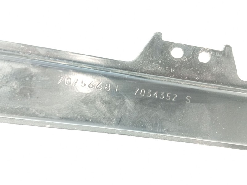 Recambio de elevalunas delantero derecho para bmw 5 (e60) 525 d referencia OEM IAM 51337184384  
