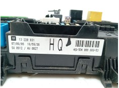 Recambio de caja reles / fusibles para opel astra h twintop (a04) 1.8 (l67) referencia OEM IAM    2