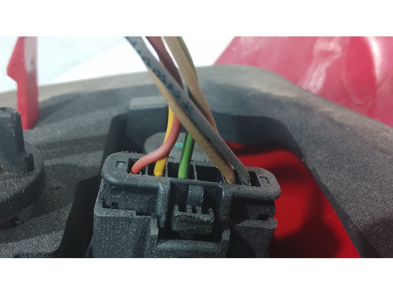 Recambio de piloto trasero izquierdo para peugeot 206+ (2l_, 2m_) 1.1 referencia OEM IAM 6350GV / 6350FX  