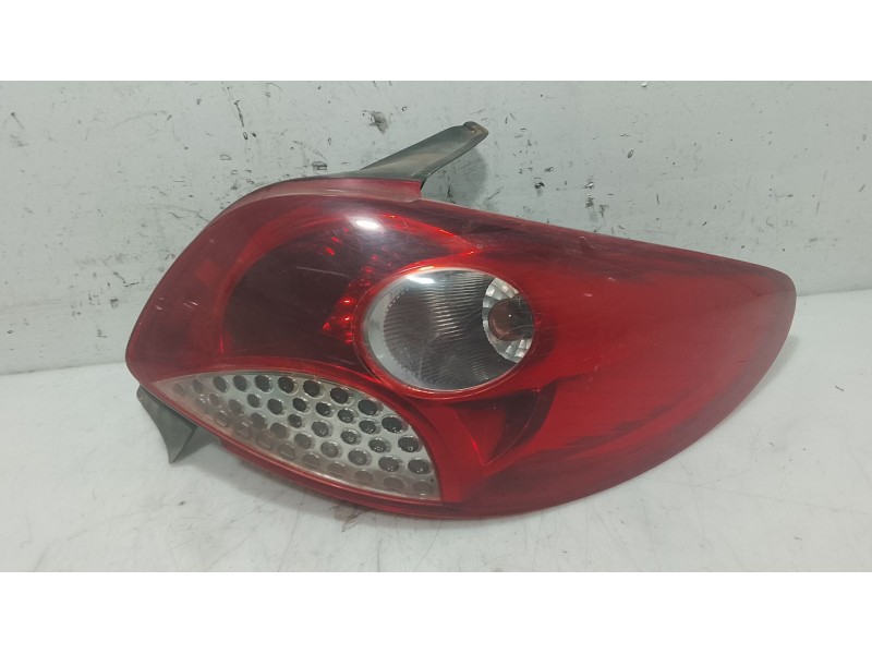Recambio de piloto trasero derecho para peugeot 206+ (2l_, 2m_) 1.1 referencia OEM IAM   