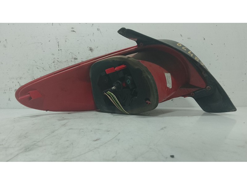 Recambio de piloto trasero derecho para peugeot 206+ (2l_, 2m_) 1.1 referencia OEM IAM   