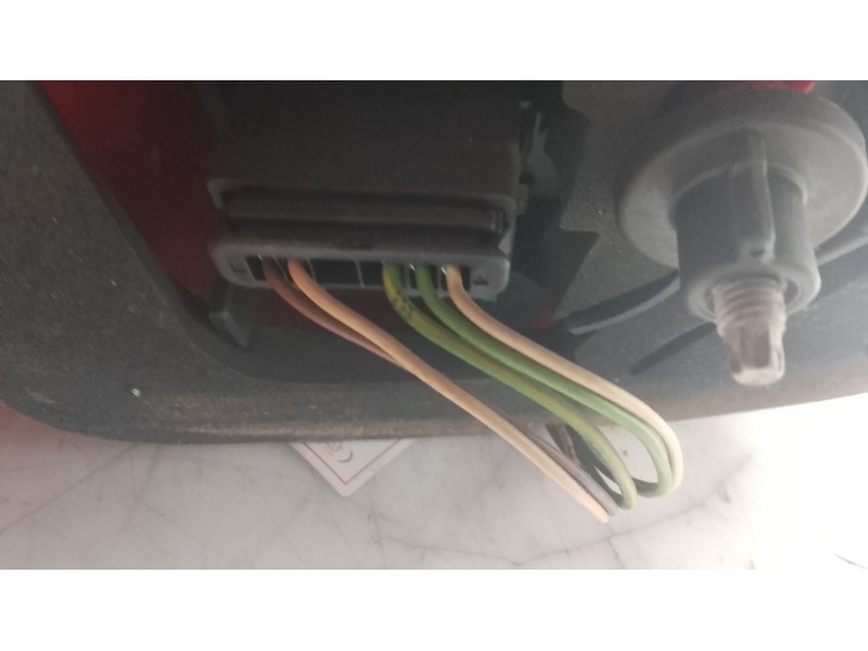Recambio de piloto trasero derecho para peugeot 206+ (2l_, 2m_) 1.1 referencia OEM IAM   
