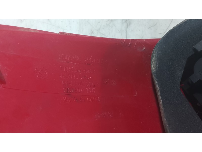Recambio de piloto trasero derecho para peugeot 206+ (2l_, 2m_) 1.1 referencia OEM IAM   