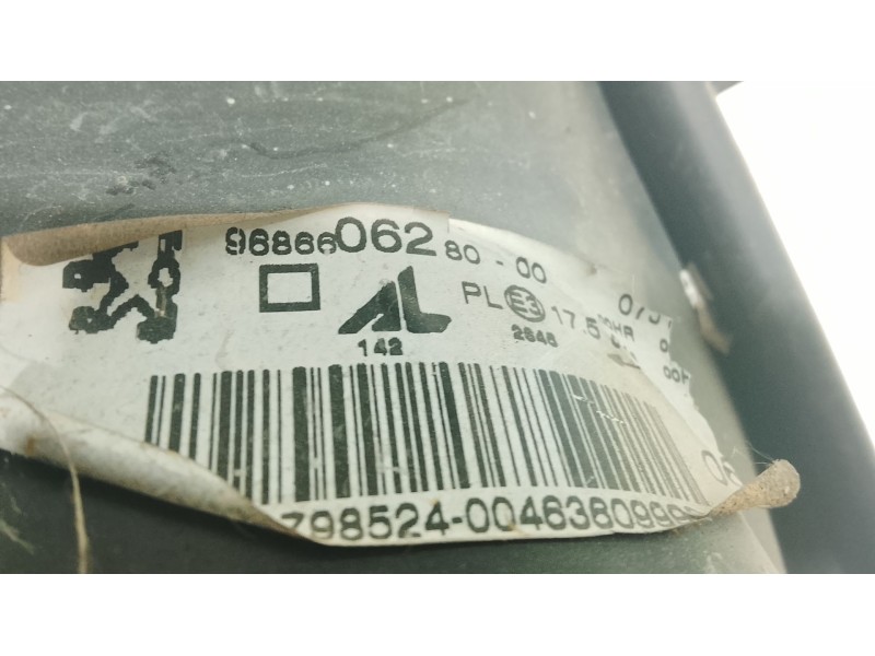 Recambio de faro derecho para peugeot 206+ (2l_, 2m_) 1.1 referencia OEM IAM 6206P3  