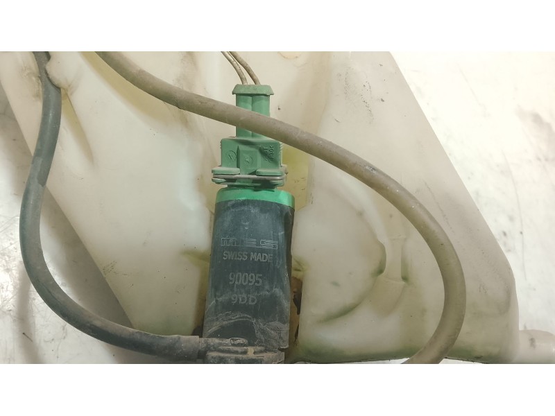 Recambio de deposito limpia para peugeot 206+ (2l_, 2m_) 1.1 referencia OEM IAM 643195  