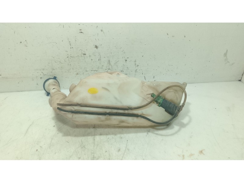 Recambio de deposito limpia para peugeot 206+ (2l_, 2m_) 1.1 referencia OEM IAM 643195  