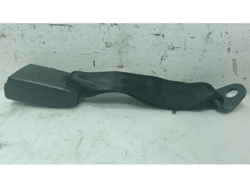 Recambio de anclaje cinturon trasero izquierdo para peugeot 206+ (2l_, 2m_) 1.1 referencia OEM IAM   