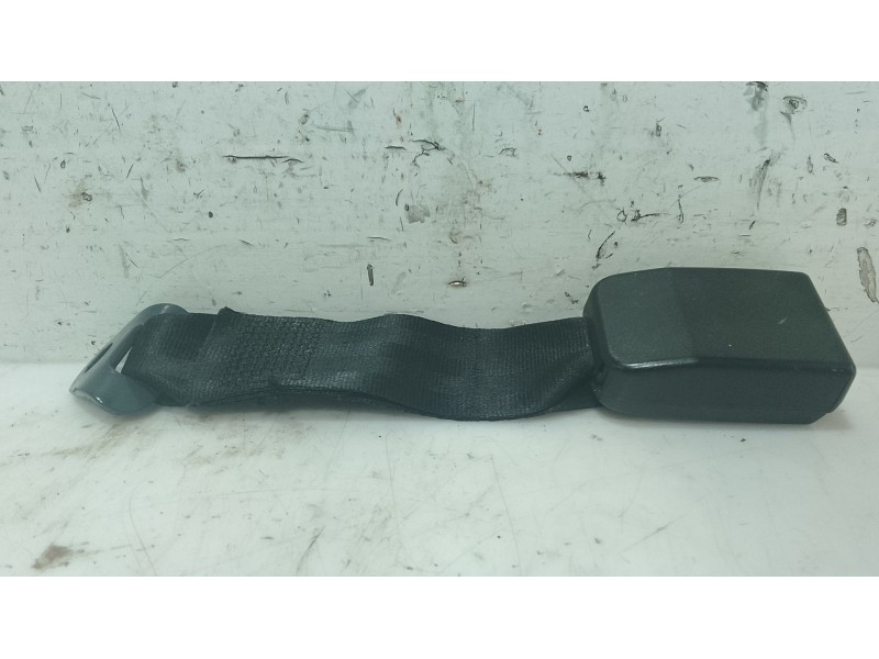 Recambio de anclaje cinturon trasero izquierdo para peugeot 206+ (2l_, 2m_) 1.1 referencia OEM IAM   