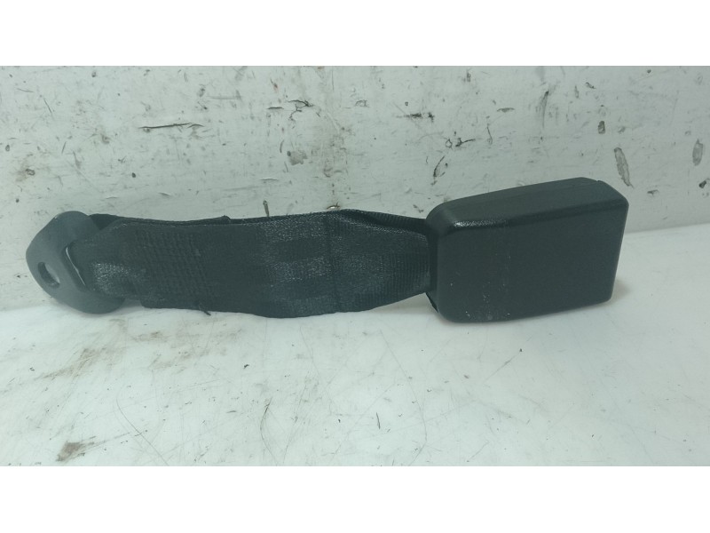 Recambio de anclaje cinturon trasero derecho para peugeot 206+ (2l_, 2m_) 1.1 referencia OEM IAM   