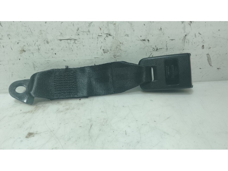 Recambio de anclaje cinturon trasero derecho para peugeot 206+ (2l_, 2m_) 1.1 referencia OEM IAM   