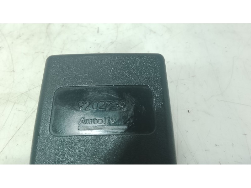 Recambio de anclaje cinturon trasero derecho para peugeot 206+ (2l_, 2m_) 1.1 referencia OEM IAM   