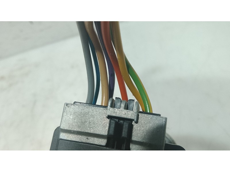 Recambio de mando elevalunas delantero izquierdo para peugeot 206+ (2l_, 2m_) 1.1 referencia OEM IAM   