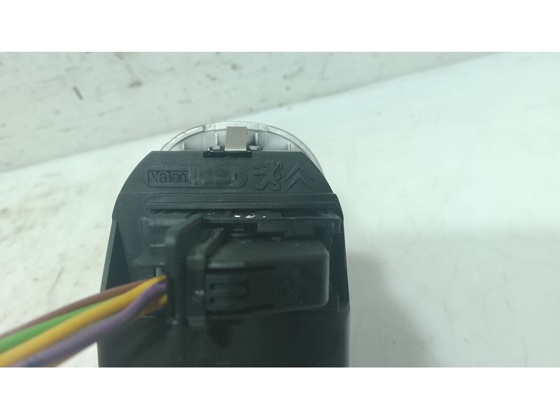 Recambio de mando elevalunas delantero izquierdo para peugeot 206+ (2l_, 2m_) 1.1 referencia OEM IAM   