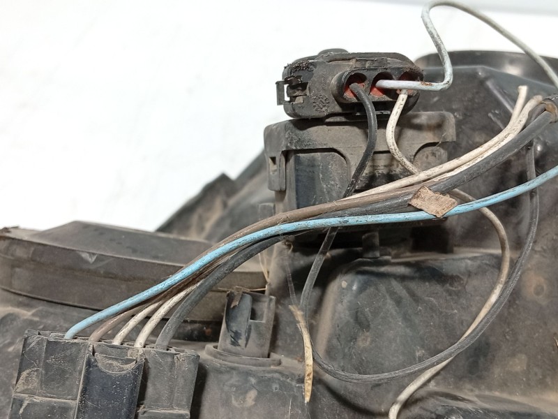 Recambio de faro derecho para renault clio ii fase ii (b/cb0) referencia OEM IAM 7701054063  