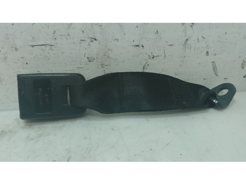 Recambio de anclaje cinturon trasero central para peugeot 206+ (2l_, 2m_) 1.1 referencia OEM IAM   