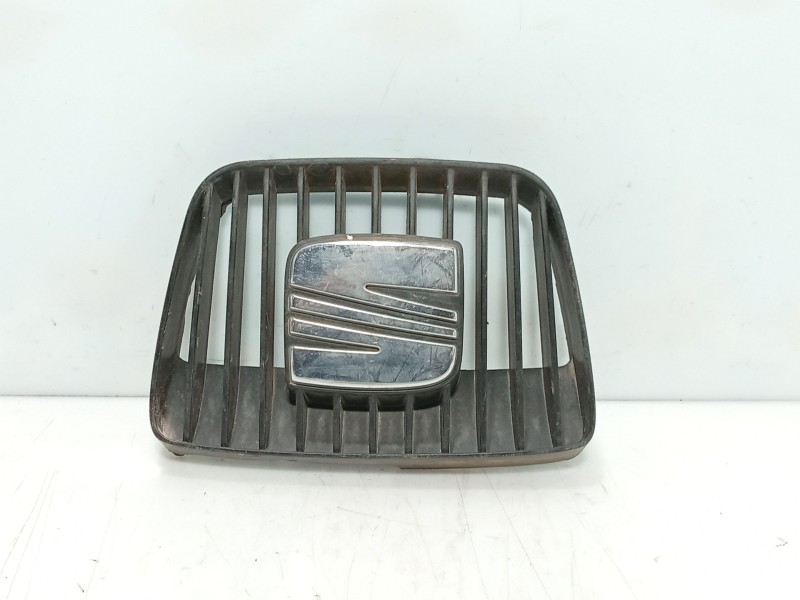 Recambio de moldura para seat ibiza ii (6k1) 1.9 tdi referencia OEM IAM 6K0853654D 6K0853679A 