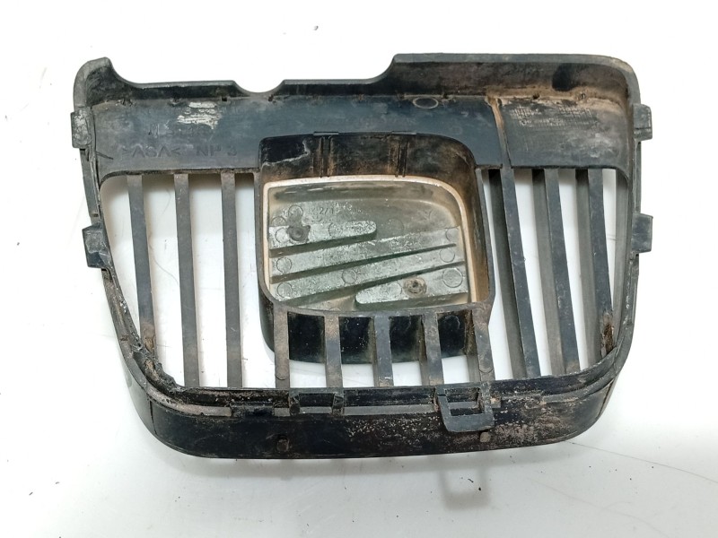 Recambio de moldura para seat ibiza ii (6k1) 1.9 tdi referencia OEM IAM 6K0853654D 6K0853679A 