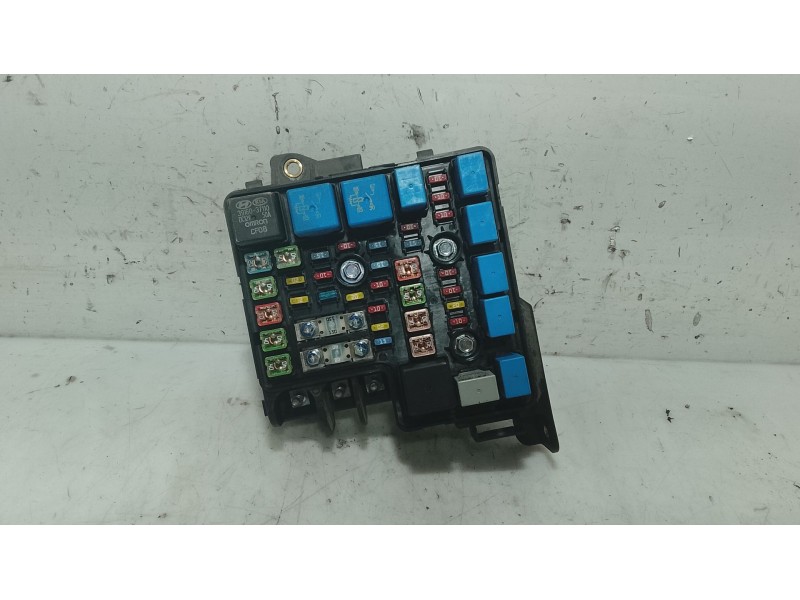 Recambio de caja reles / fusibles para hyundai i30 (fd) 1.6 crdi referencia OEM IAM   