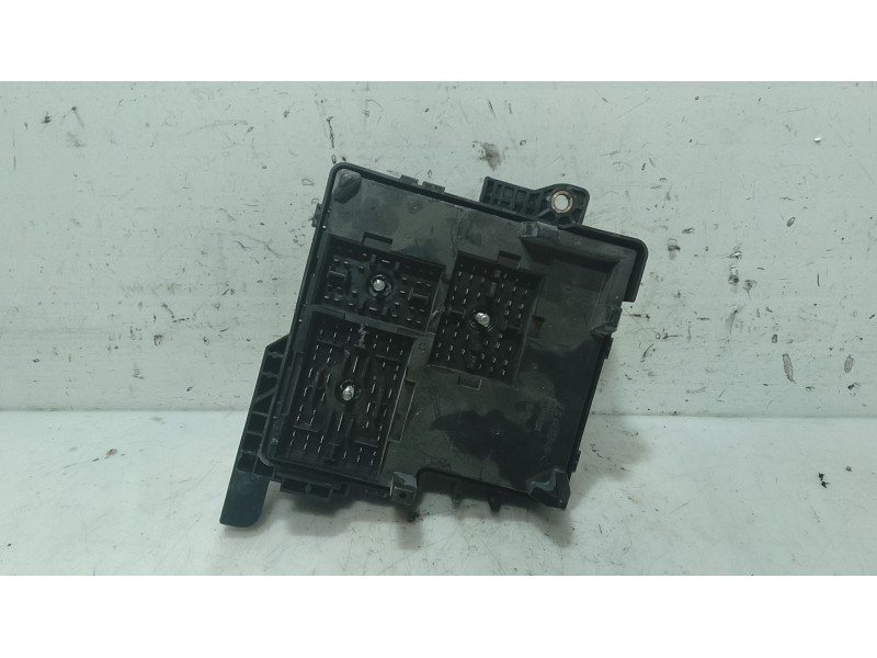 Recambio de caja reles / fusibles para hyundai i30 (fd) 1.6 crdi referencia OEM IAM   