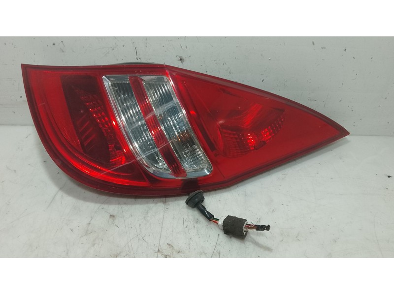 Recambio de piloto trasero derecho para hyundai i30 (fd) 1.6 crdi referencia OEM IAM 924022L010  